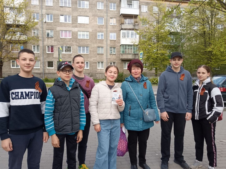 Отряд "Союз гимназистов" продолжает работать в патриотическом направлении.